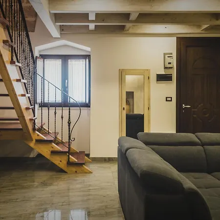 Dom wakacyjny Residenza Santa Croce By Diddoi *